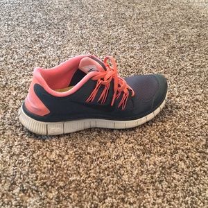 Women’s Nike shoes